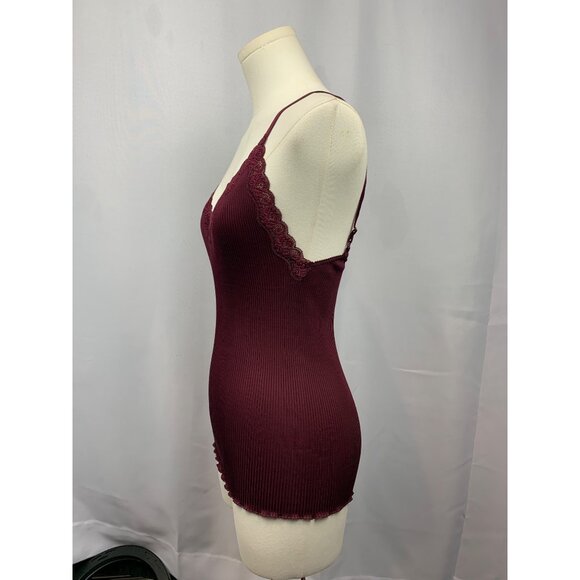 Women’s BCBG Maxazria Maroon Silk TankTop Size M/L - Picture 3 of 8